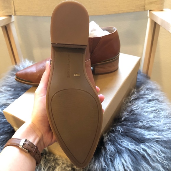 Lucky Brand Koben Bootie 8.5 - Picture 2 of 5
